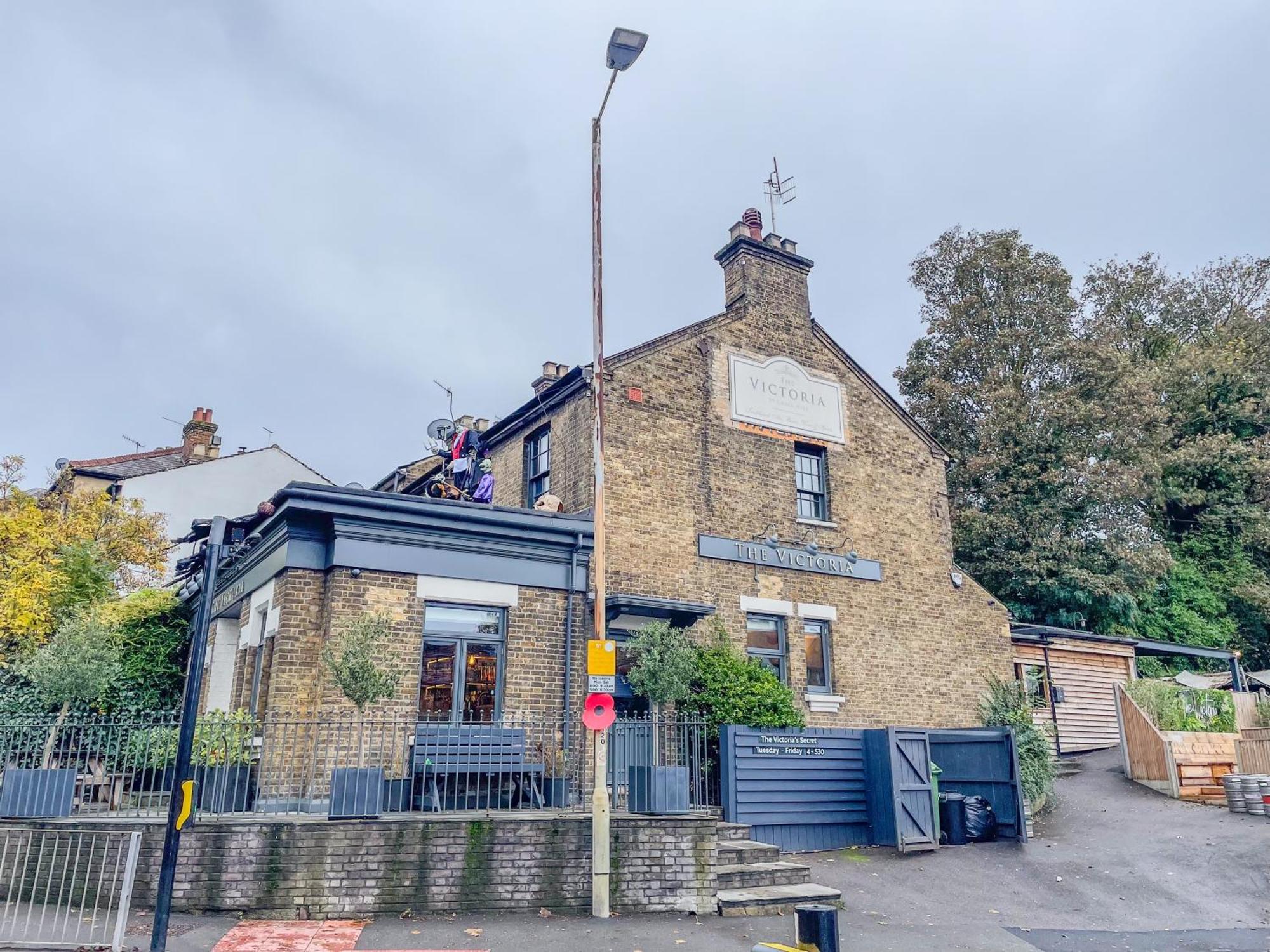 Ideal Family & Business Stay! 2 Min To Station, 10 Min To Harry Potter, 30 Min To London Euston & Free Parking! Watford  Exterior photo